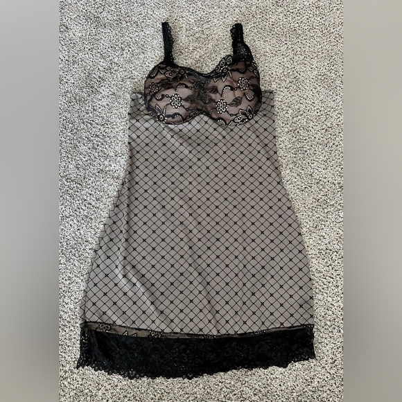 F.I.T. Size M Gray Black Plaid Lace Silky Shaper Nightie Chemise Slip - Picture 1 of 8
